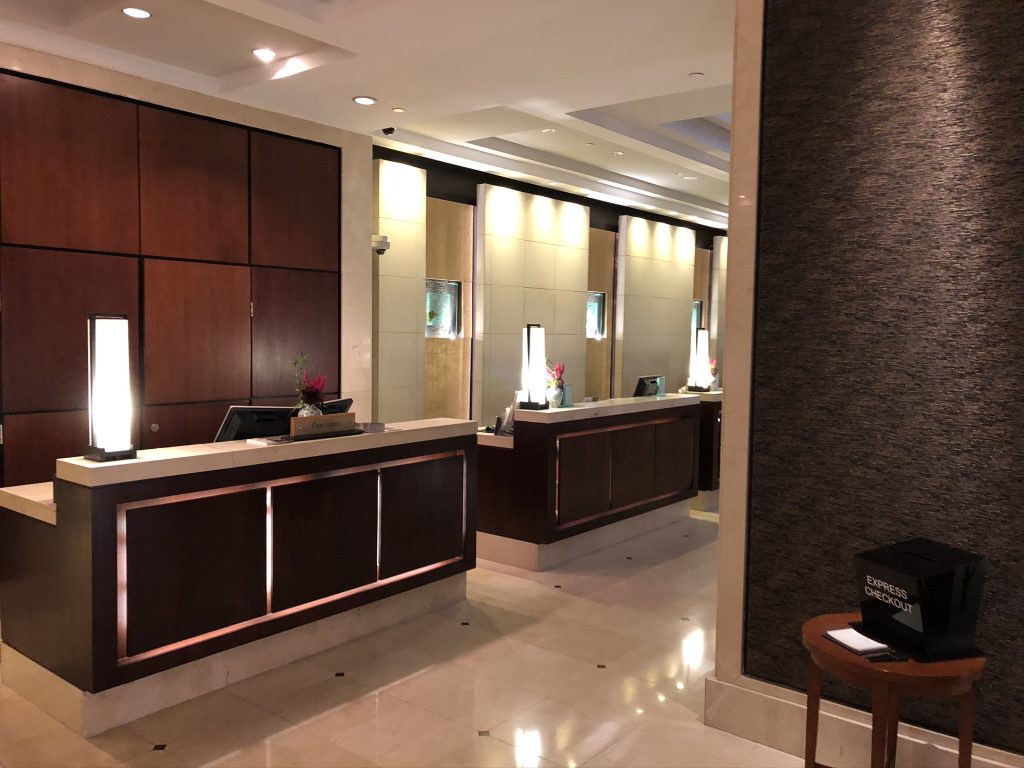 Shangri-La Sydney Hotel Check-In Shangri-La Sydney Hotel Review