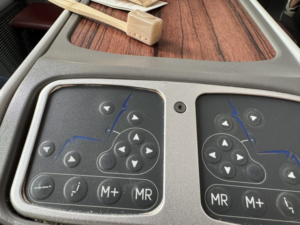 LATAM Boeing 787-9 Business Class Seat Controls 4A & 4C LAMTAM Business Class