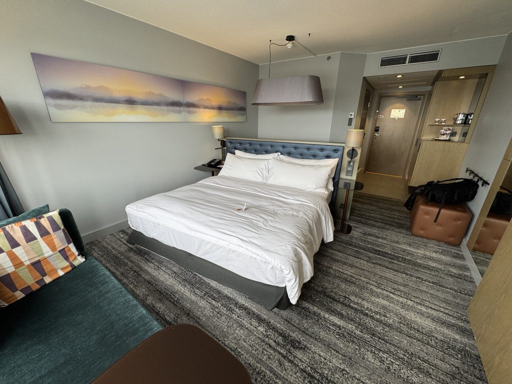 Hilton Helsinki Strand King Executive Sea View Room