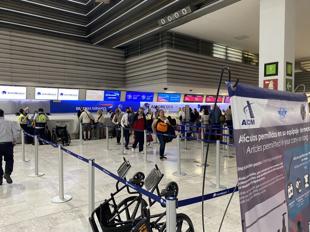 British Airways Check-in Desks Mexico City Airport