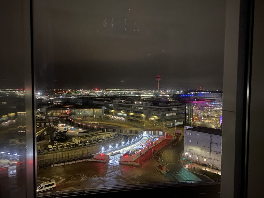 Hilton Garden Inn Heathrow King Room Airport View