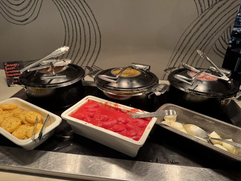 Aspire Lounge Liverpool Airport Review - English Breakfast Options Aspire Lounge Liverpool Airport Review - English Breakfast